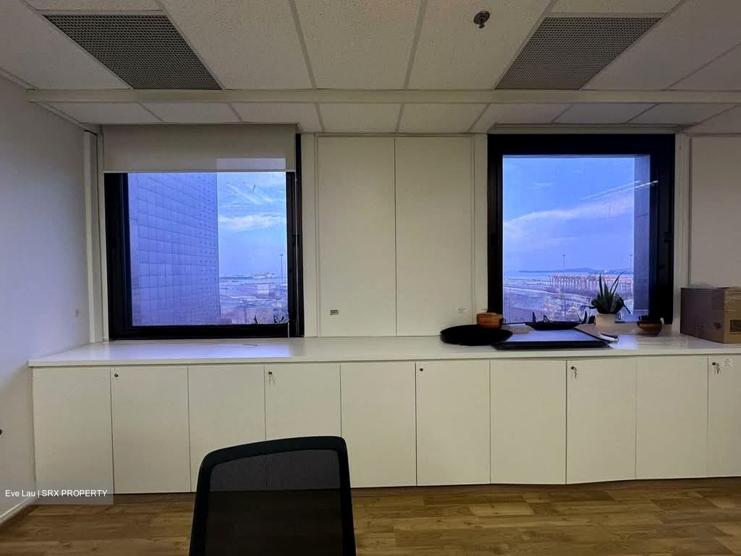 Lippo Centre (D2), Office #584864371